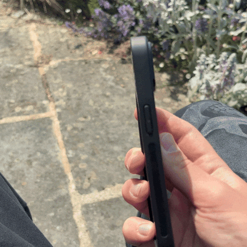 EvoVault™ 3D Reflective Case